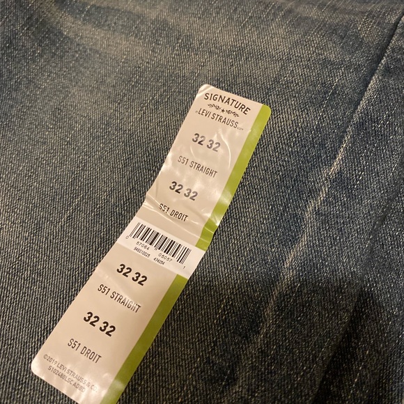 NWT Levi’s straight cut jeans size - 32x32 - Picture 2 of 3